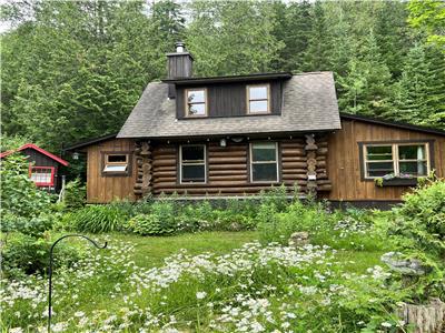 Log Cabin For 2, Solar Power, Wood Fired Hot Tub, Amazing Log Sauna, Very Private. Gated Property