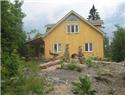 Firefly Mountain View Chalet. Next to Mont Cascdes Water Park. Sleeps 8-10. Hot tub on Deck.