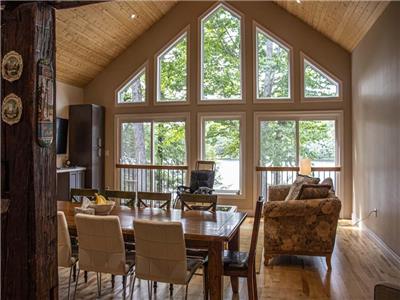 Muskoka Lakefront Cottage in the Lake of Bays area