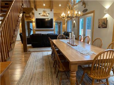 Calabogie Pearl - The Pearl Chalet - 5+1 bedrooms with Hot tub and Sauna