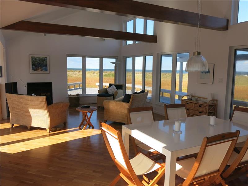 La Beach Shediac Cottage Rental DI11063 CottagesInCanada