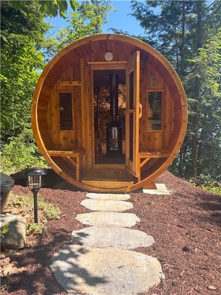 Log home, sauna, Sand beach, Fishing Boat, Canoe, Kayak, SUP, All day Sun