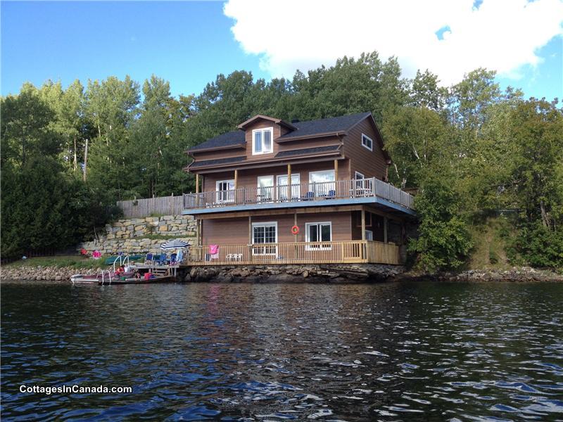Lake St Pierre Cottage ValdesMonts Cottage Rental GL16342