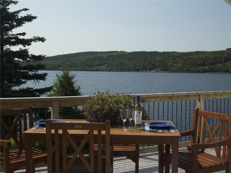 Pet-friendly, Waterfront Cottage. Ideal location for anyone to explore and enjoy Nova Scotia.