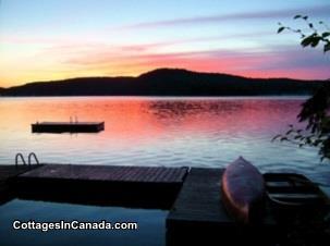 Sandy Shores Cottage    Kid friendly!    Pet friendly. A few weeks still available.