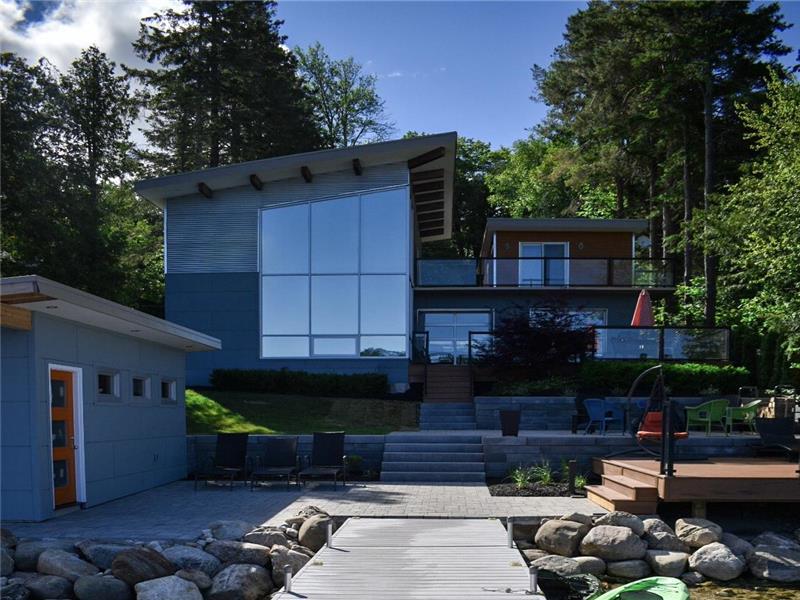 Breeze Haven Cottage located in Chesley Lake Camp