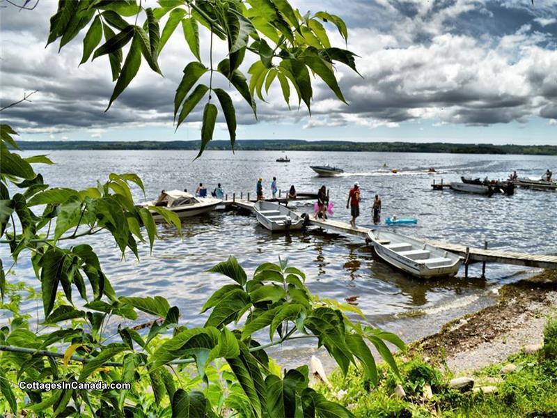 Ron Dezvous Elm Grove Cottage Rice Lake Cottage Rental Gl