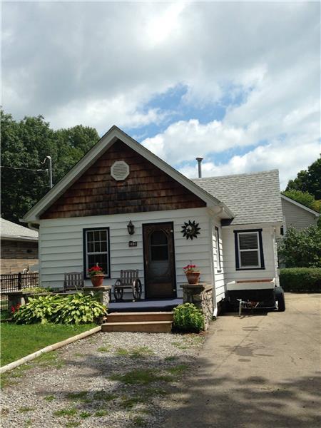 Canada Weekend Avail..with Air Hockey table CRYSTAL BEACH WIFI WALK TO THE BEACH