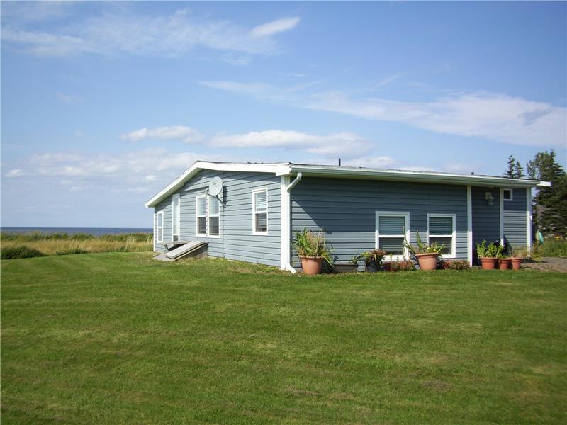 CHALET DU CAPITAINE. A MEETING WITH GrandBarachois Cottage Rental