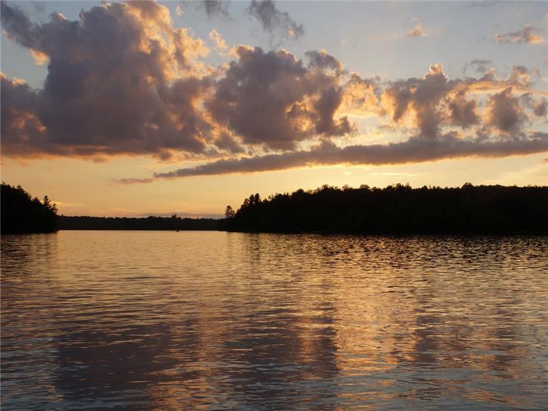 Sunset Shore Haliburton Cottage Rental Pl 20352 Cottagesincanada