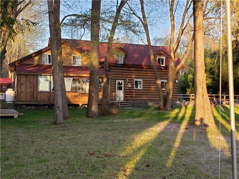 Wonder Beach - Muskoka Lakes