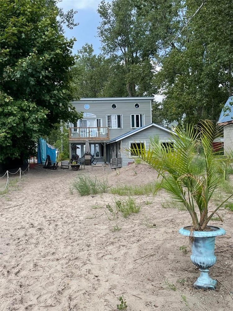 ON the BEST Part of the Beach! 2 Cottages, Our 25th Year, 75% Booked