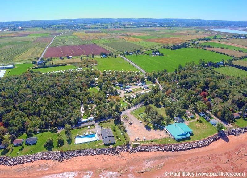 Flip Flop House in Evangeline Beach Wolfville Cottage Rental GL