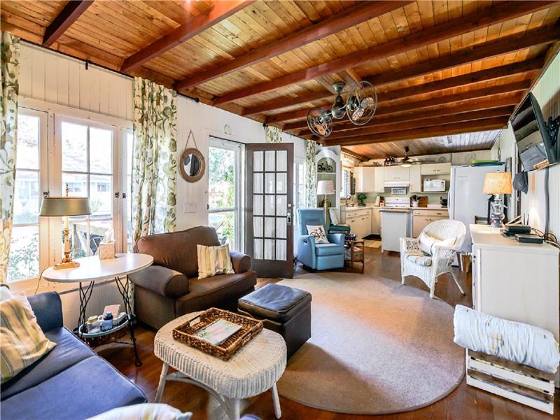 A Crystal Beach Vintage Cottage Crystal Beach Cottage Rental