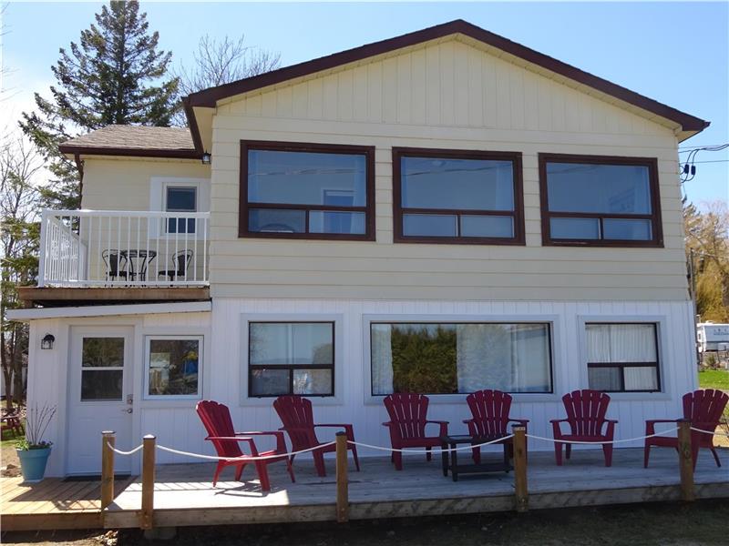 Cameron Cottage Large Newly Kawartha Lakes Cottage Rental