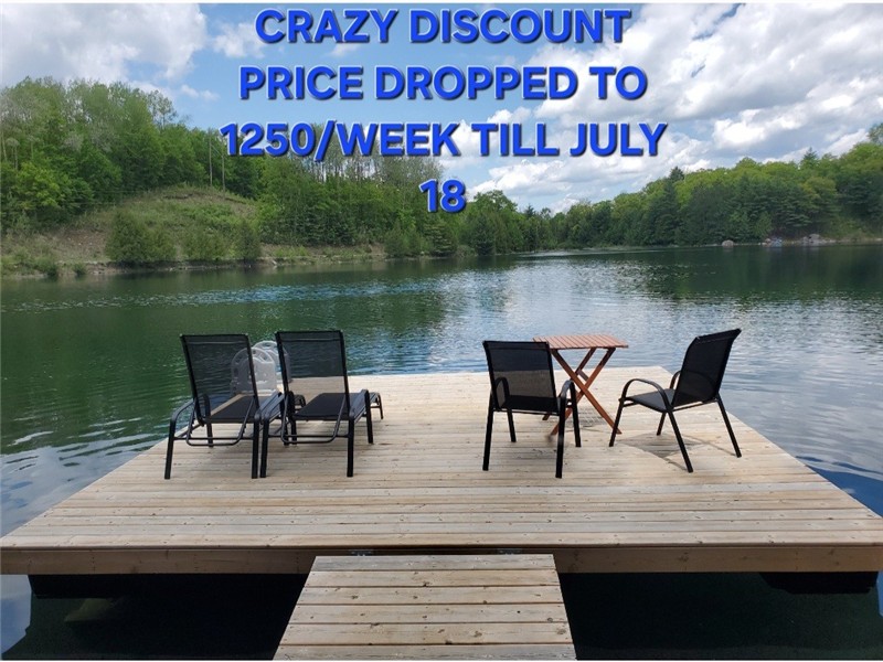DICSOUNTED RATES. Cozy Calabogie waterfront Cottage overlooking Private Barry Lake