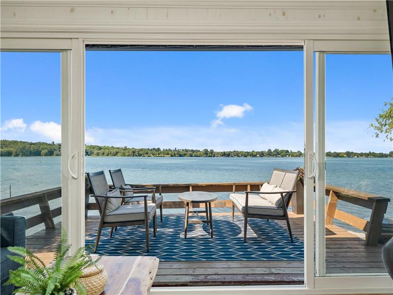 Péninsule paisible ... Oasis privée au bord de l'eau dans le comté de Prince Edward!