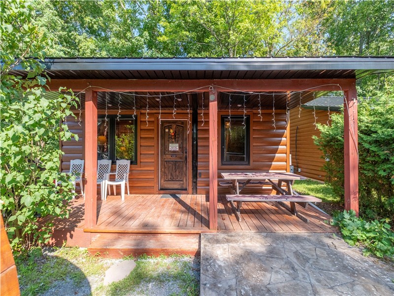 Paradise Escape (cottage #5)