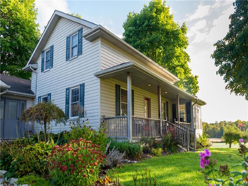 Farmhouse Cottage Bright Cottage Rental Gl 30305 Cottagesincanada