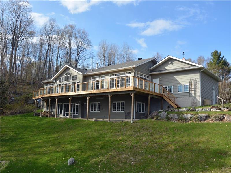Sandcastle Cottage... a playground for the extended family