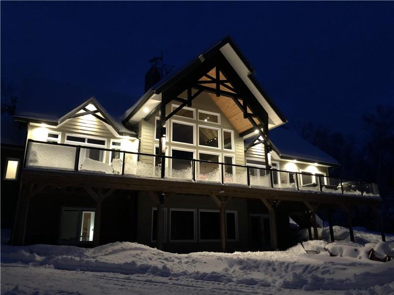 The Dream Luxury Cottage - - Elliot Lake Cottage Rental, DI-31699