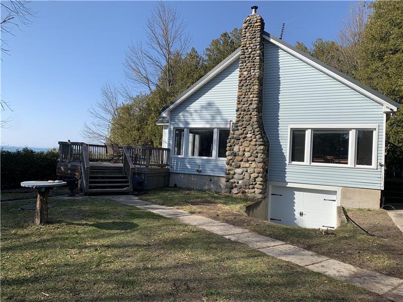 Kincardine Stoney Island Cottage