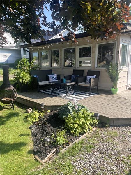 The cozy cove in long point - Fully fenced yard - large driveway - AC - WIFI - 1 min walk to beach