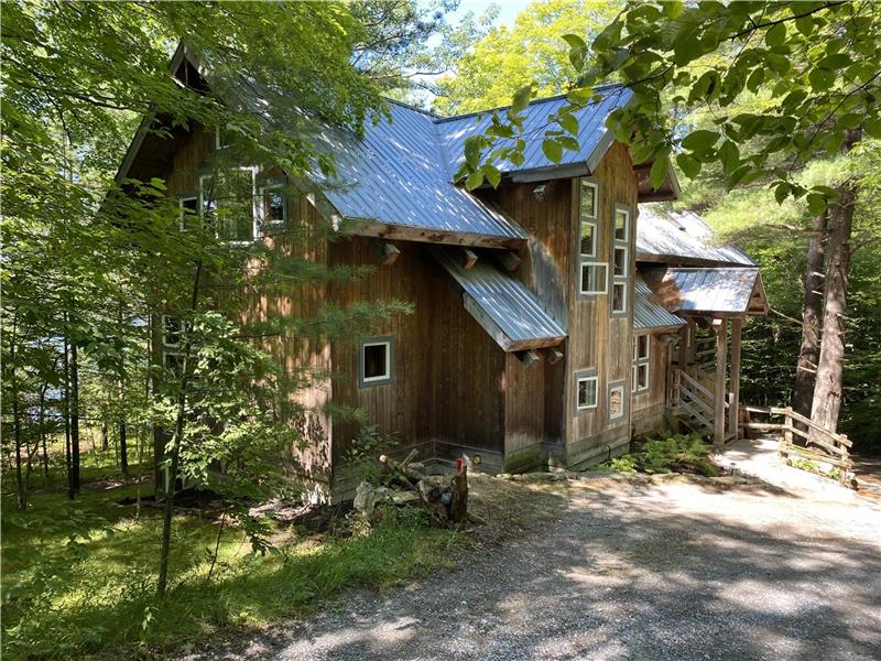 Heaven on Christie Lake --- Waterfront Cottage