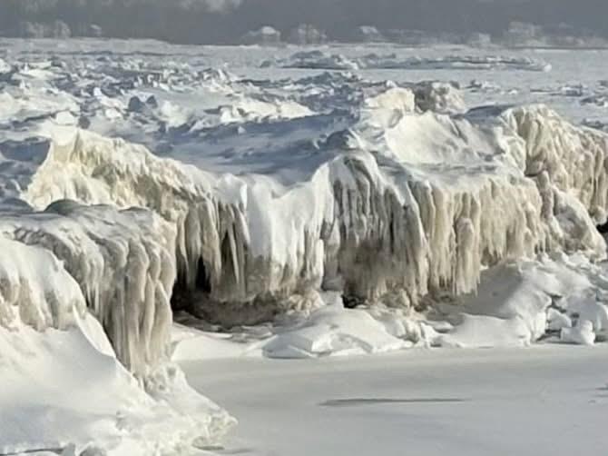 STR 000444 MAISON DE LUXE AU BORD DU LAC, À PROXIMITÉ DES CHUTES DU NIAGARA