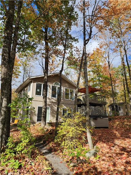 Patterson Lake Retreat - Deerview Cottage - Waterfront