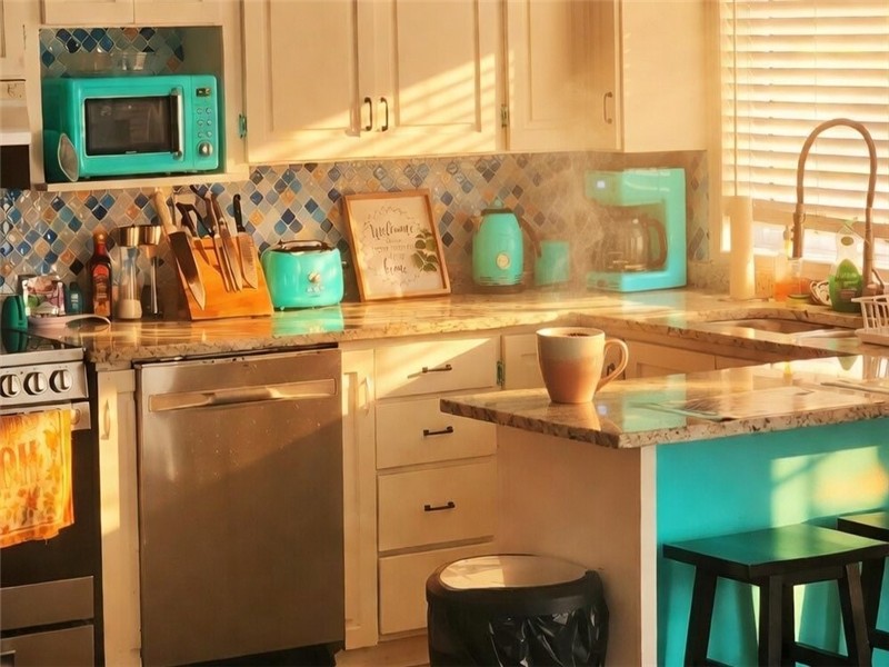 Kosecki Kabana + Kabin - located in central Turkey Point 3 mins from beach w SEASONAL HOT TUB