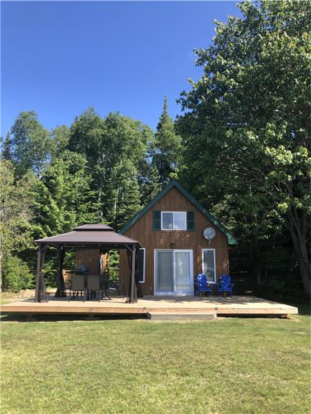 The Nest on Deer Lake