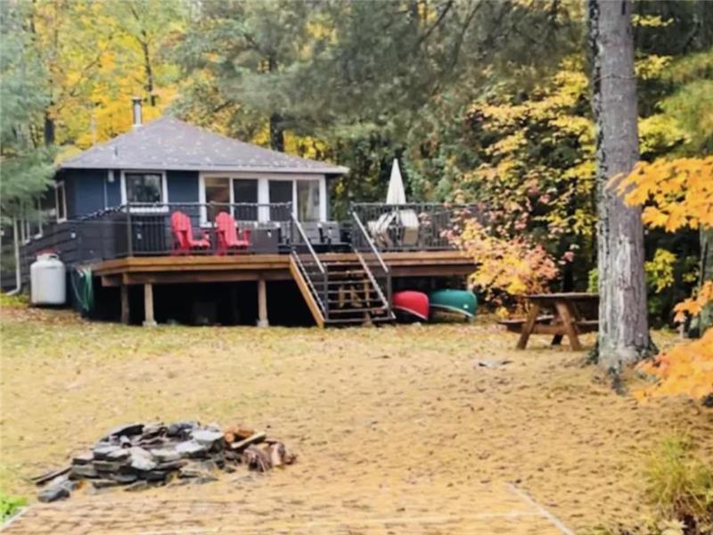 The W Cottage: Pet and Kid-Friendly with Sauna!