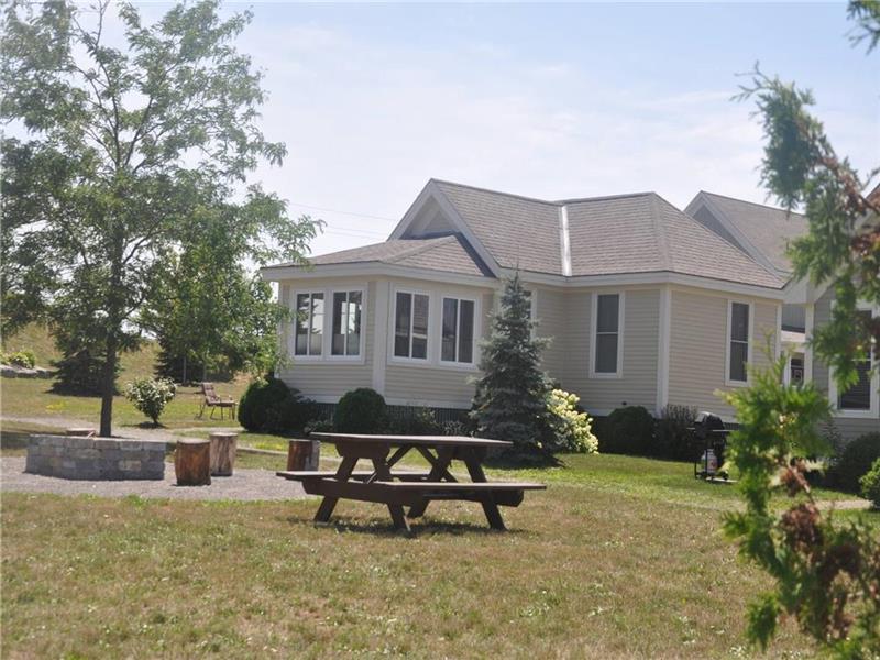 6 or 7 Days in Prince Edward, Ontario with complimentary Sandbanks Park Pass