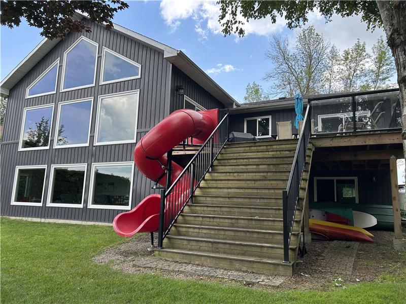 Meloche Family Fun Cottage - Lake Couchiching, Orillia, 1.5 hours from Toronto