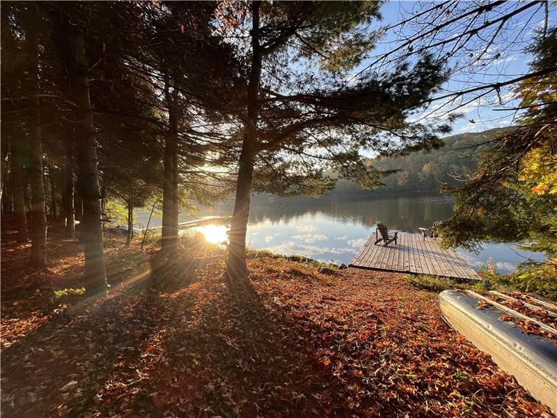 Lakeside Nature Retreat