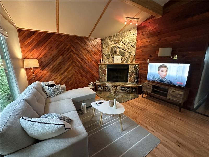 SOUTH BAY HAVEN COZY CABIN GETAWAY NEAR GRAND BEACH