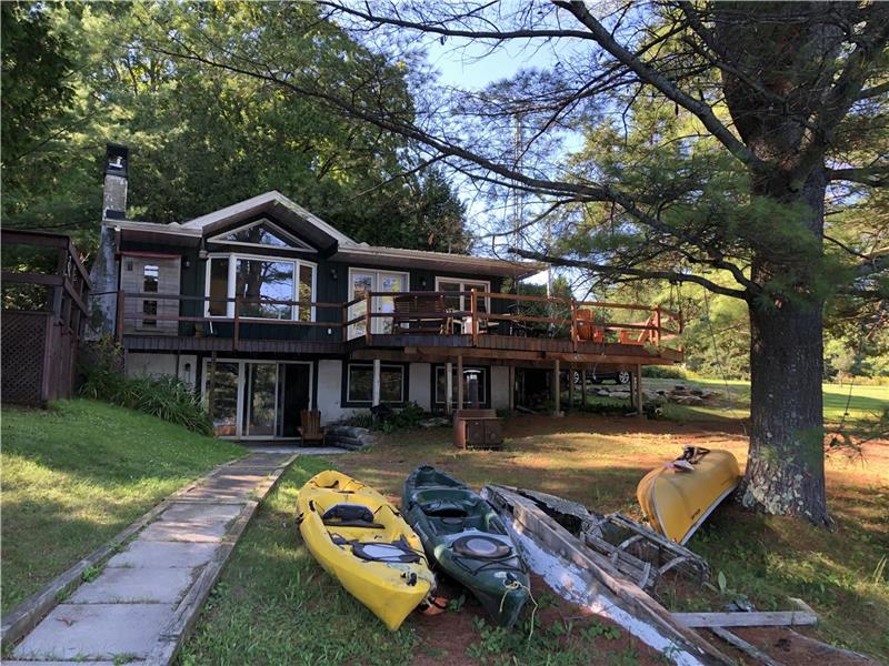 Chalet au bord du lac, à 1 heure au nord d'Ottawa, lac McArthur, Val-des-Monts