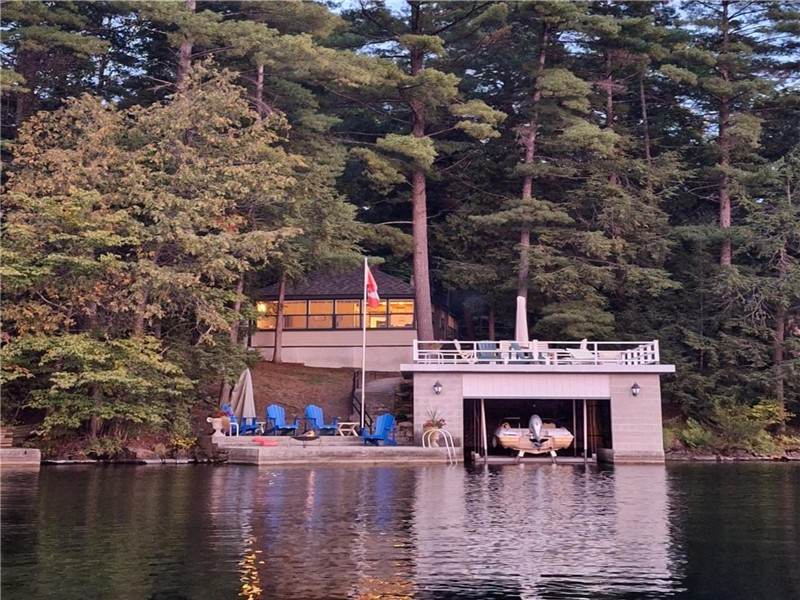 Loon Nest - Charleston Lake