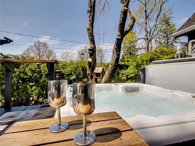 Chalet vue sur la rivière St-Mauricie Spa et Sauna