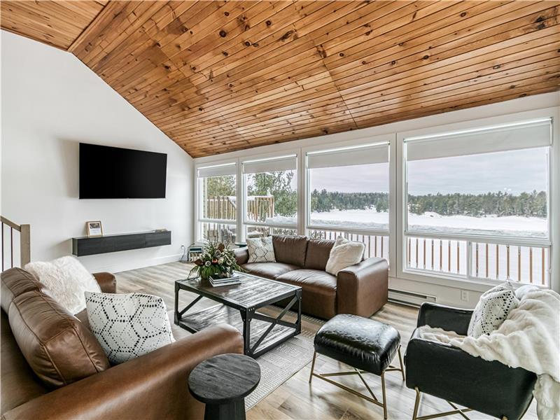 The Lake View, 4 Season, Waterfront on the Lake Nipissing