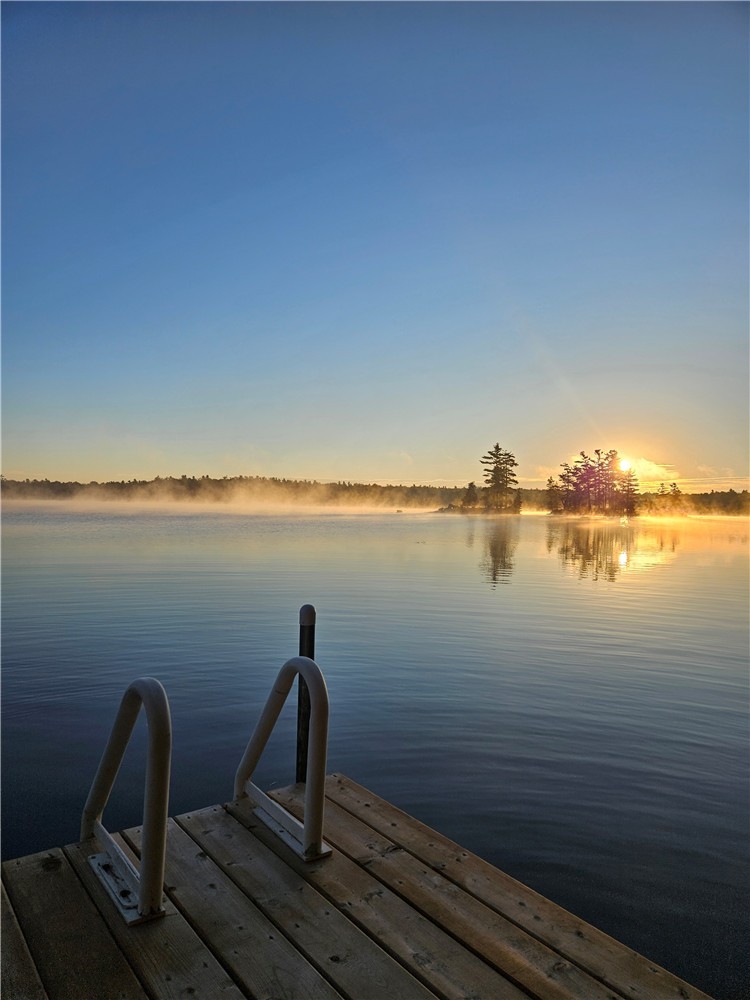 Beau chalet au bord du lac – Parfait pour deux familles