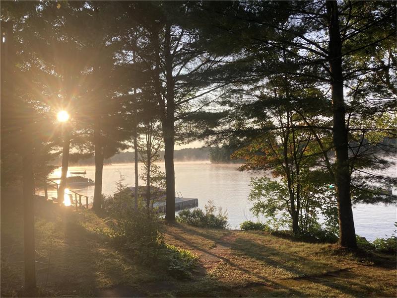 Family Friendly Healey Lake House, Perfect set-up for everyone from seniors to toddlers and pets