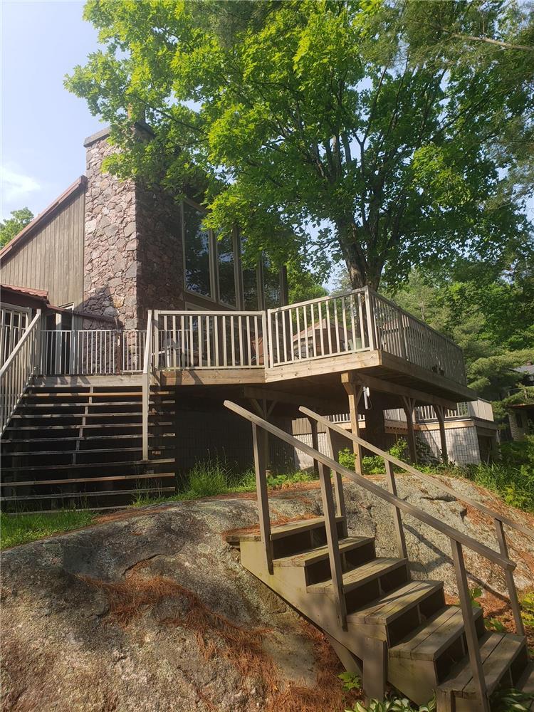 Family Friendly Healey Lake House, Perfect set-up for everyone from seniors to toddlers and pets