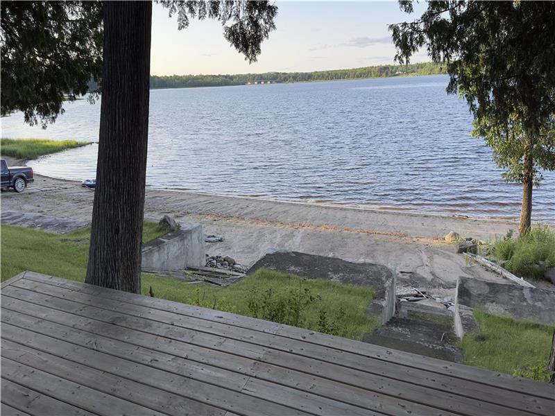 Chalet  by the sandy beach