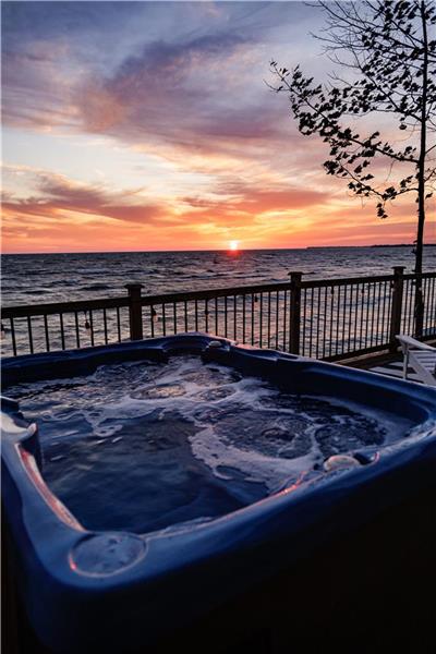 Lake Erie Waterfront Escape w/ Hot Tub, Fireplace + Beautiful Sunset Views