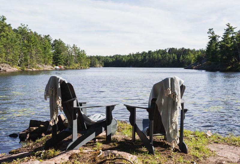 Northern Lake House - lakefront with huge dock + screened in porch + studio space overlooking water