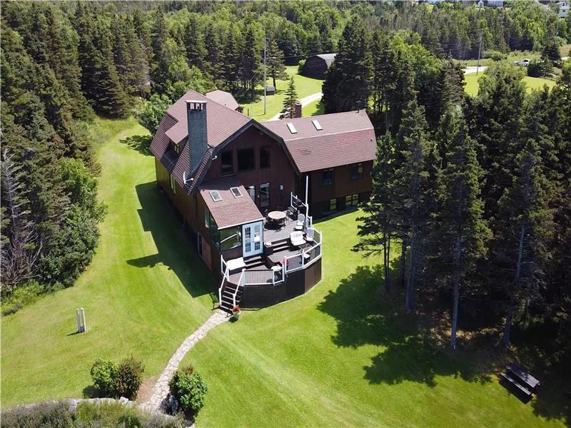 Luxury 7-Bed Coastal Estate | 800' Oceanfront | 5 Acres | Scenic West Coast Newfoundland Retreat