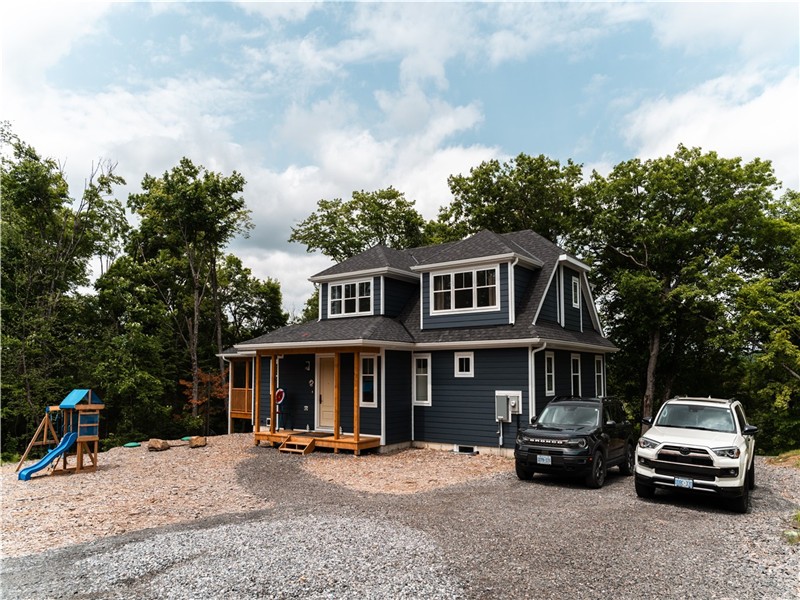 NEW!! Muskoka Wellness Retreat: Sauna, Hot Tub, Firepit