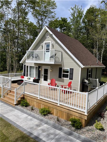 Forest Shore Cottage, 2026 Booking